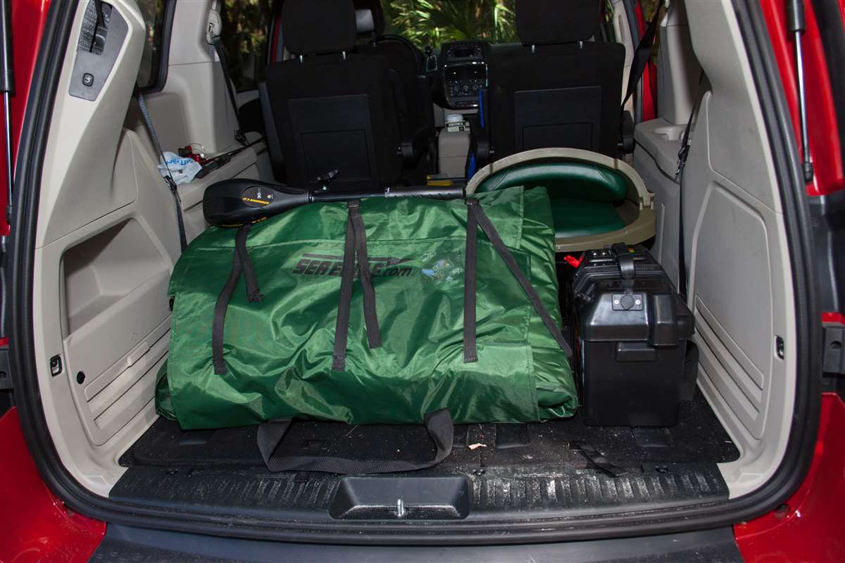 The entire 285fpb and accessories fit a my trunk with room to spare